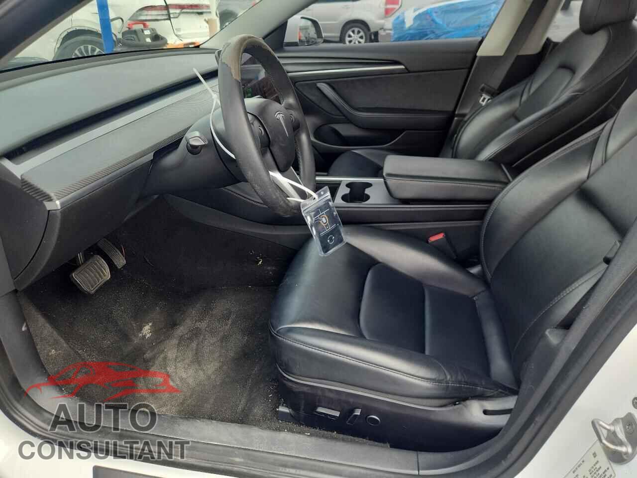 TESLA MODEL 3 2021 - 5YJ3E1EA2MF086781