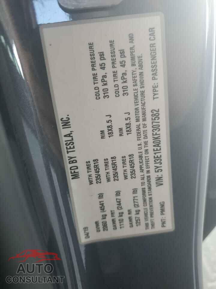 TESLA MODEL 3 2019 - 5YJ3E1EA0KF307582