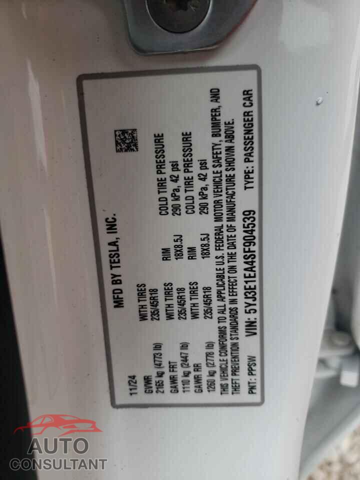 TESLA MODEL 3 2025 - 5YJ3E1EA4SF904539