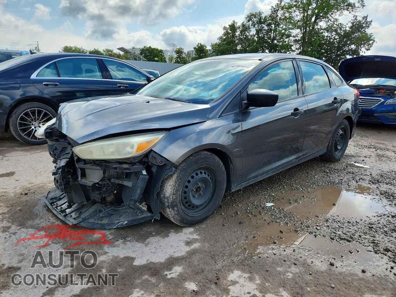 FORD FOCUS 2015 - 1FADP3E22FL372106