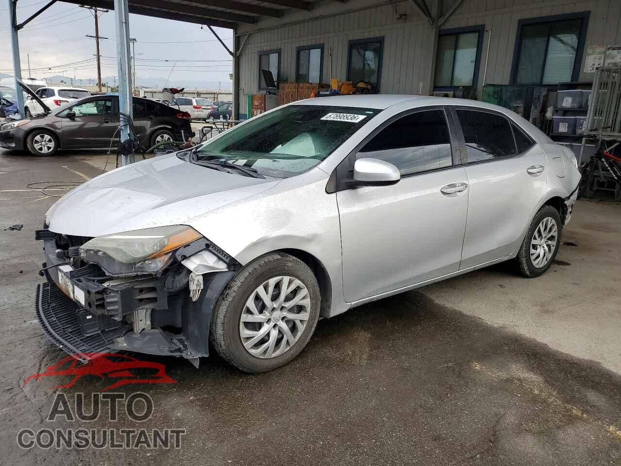 TOYOTA COROLLA 2018 - 2T1BURHE2JC088638