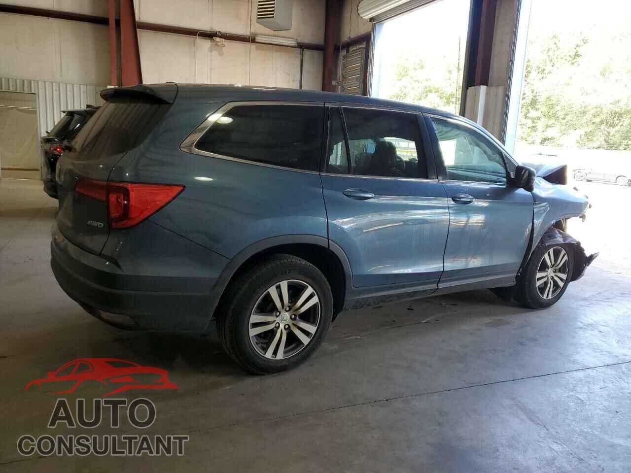 HONDA PILOT 2017 - 5FNYF6H55HB047851