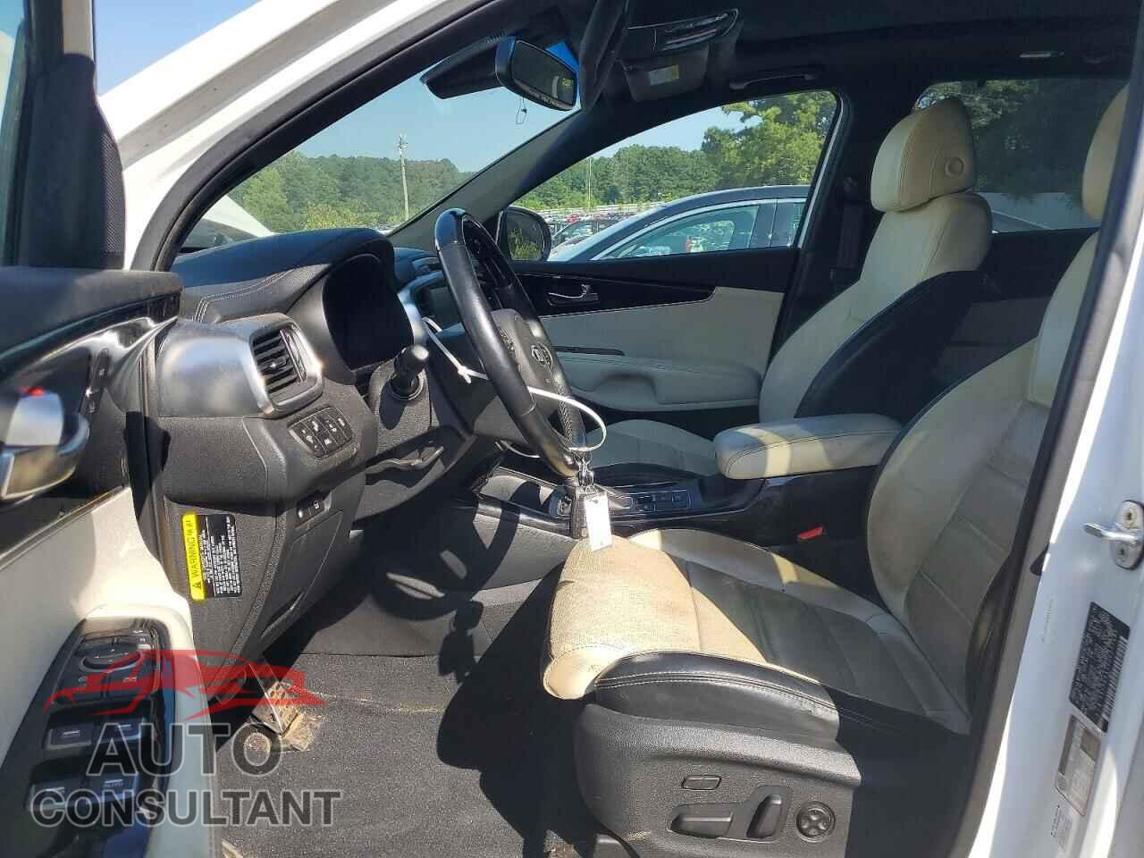 KIA SORENTO 2017 - 5XYPK4A59HG277682