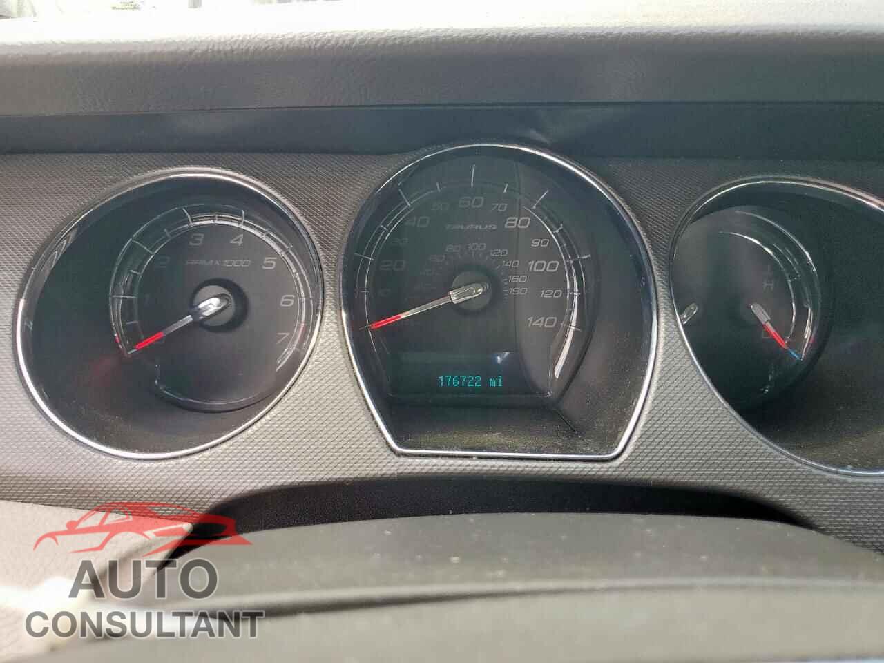FORD TAURUS 2012 - 1FAHP2DW1CG117810
