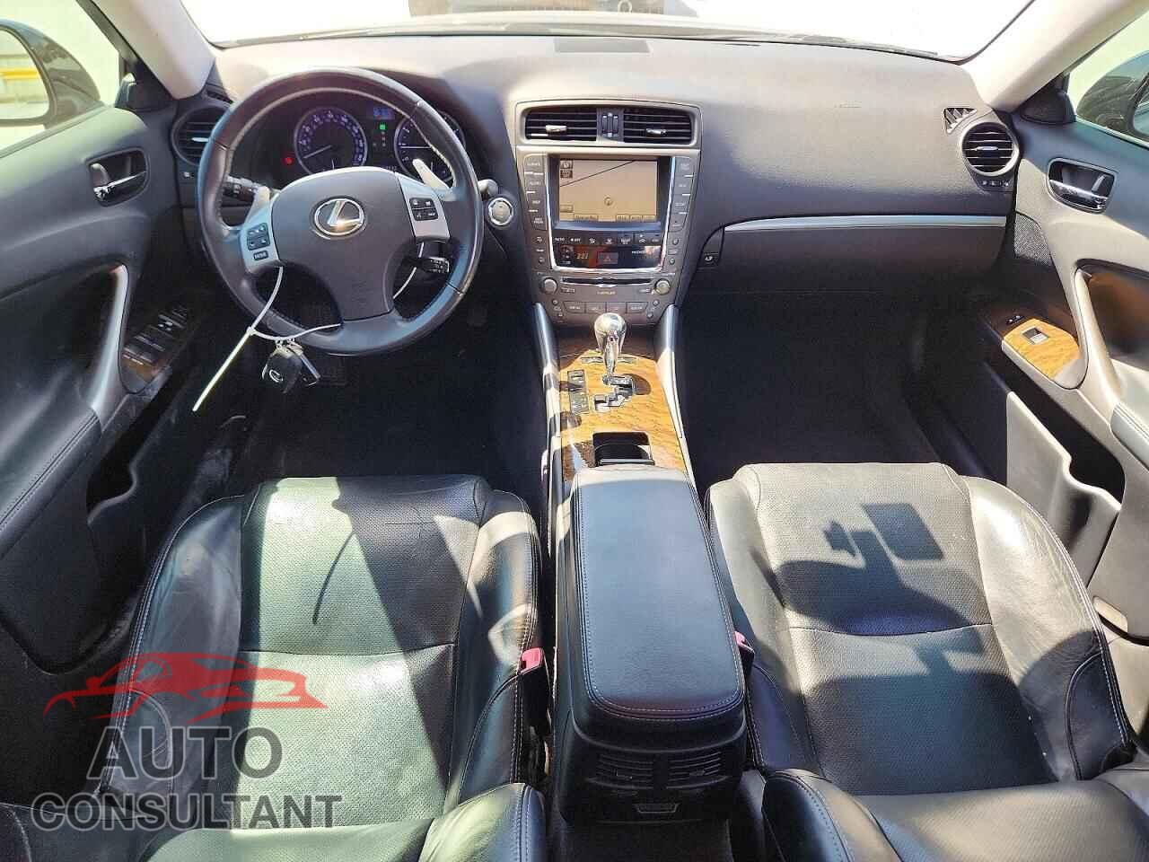 LEXUS IS 2011 - JTHBF5C27B5138950