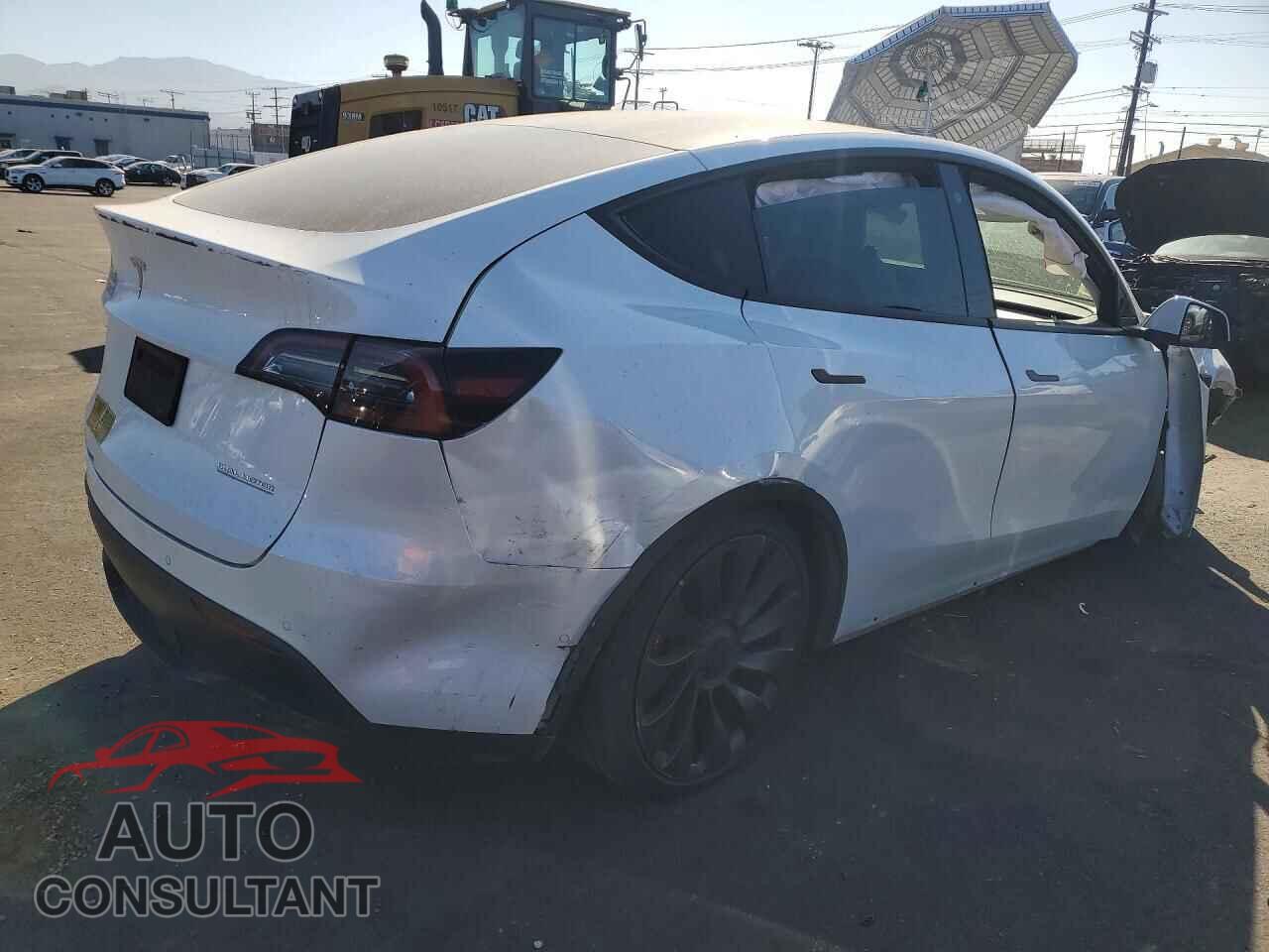 TESLA MODEL Y 2021 - 5YJYGDEFXMF263414