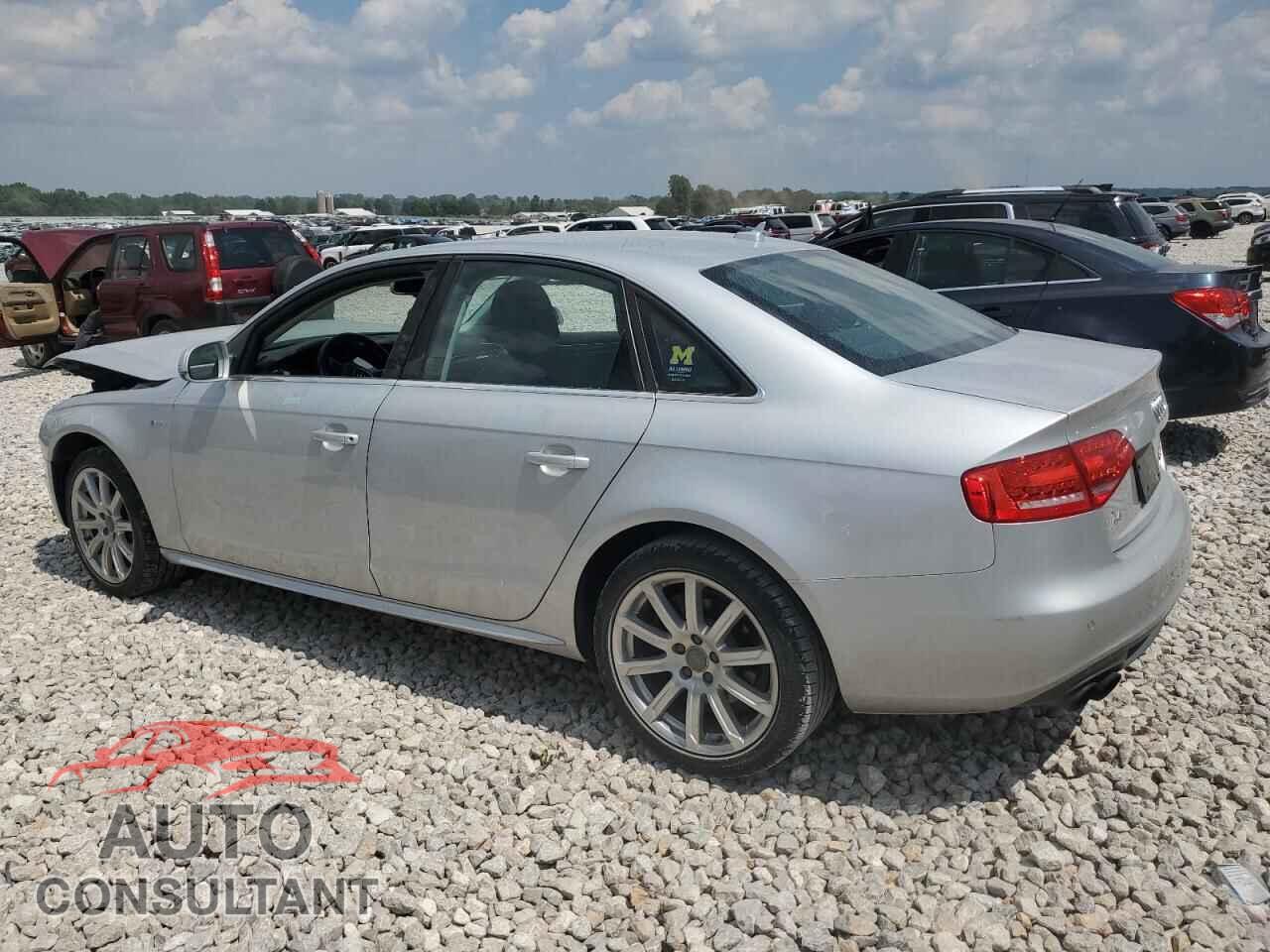 AUDI A4 2012 - WAUFFAFL6CN015428