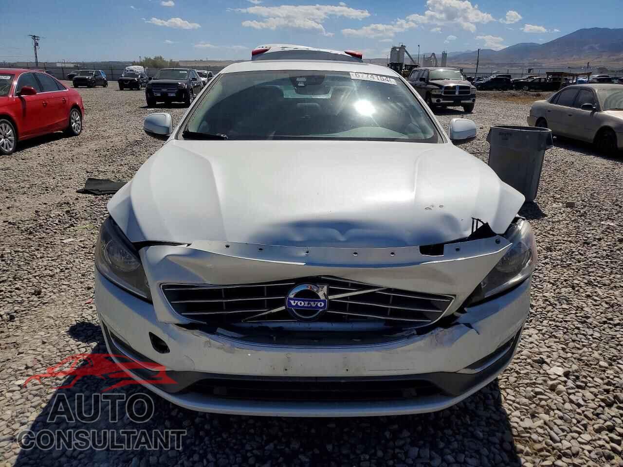 VOLVO S60 2017 - LYV402TK9HB129878