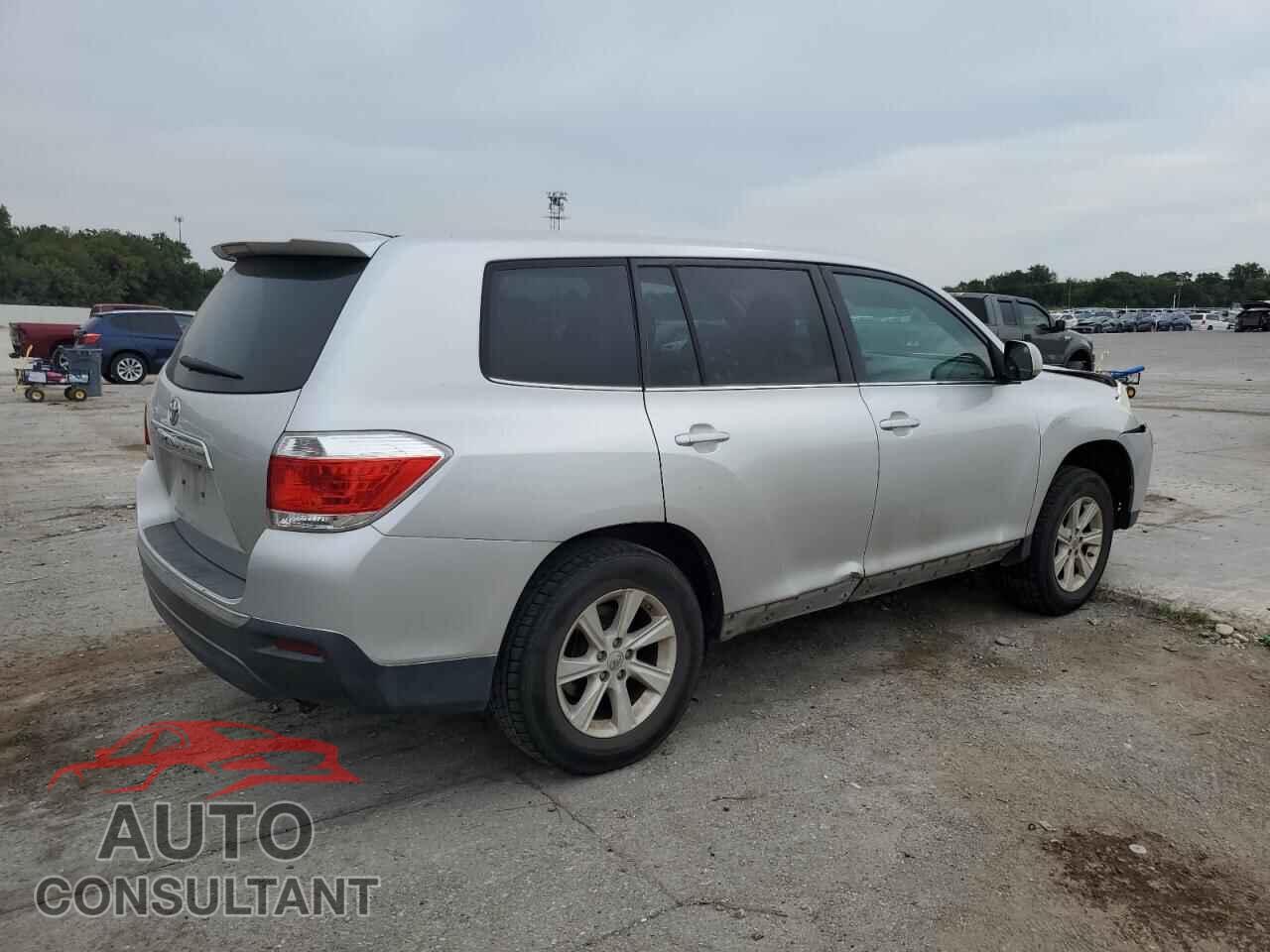 TOYOTA HIGHLANDER 2013 - 5TDZK3EH8DS128264