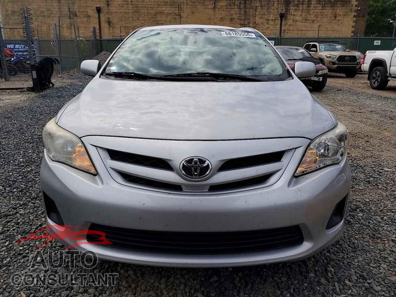 TOYOTA COROLLA 2011 - 2T1BU4EE2BC737122