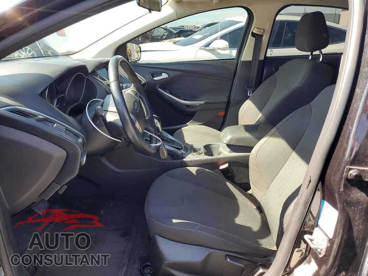 FORD FOCUS 2012 - 1FAHP3N20CL282465