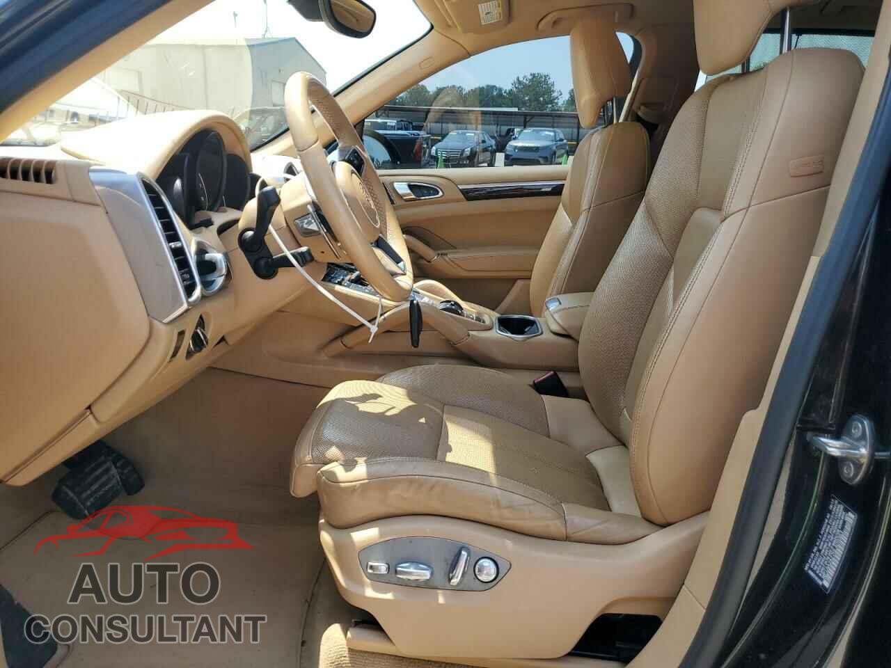 PORSCHE CAYENNE 2016 - WP1AA2A27GLA09363