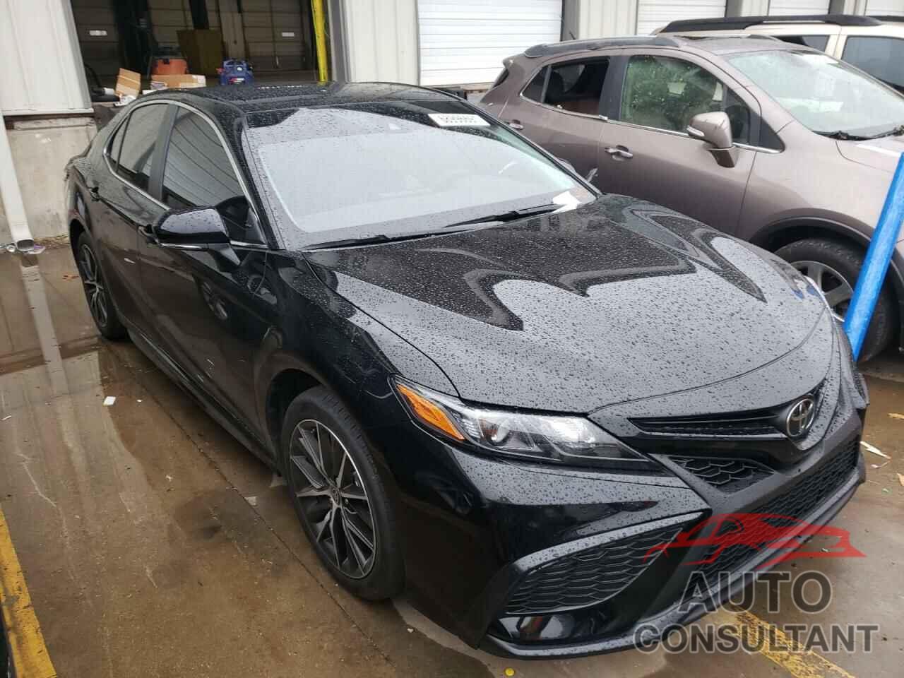 TOYOTA CAMRY 2022 - 4T1T11AK2NU010945