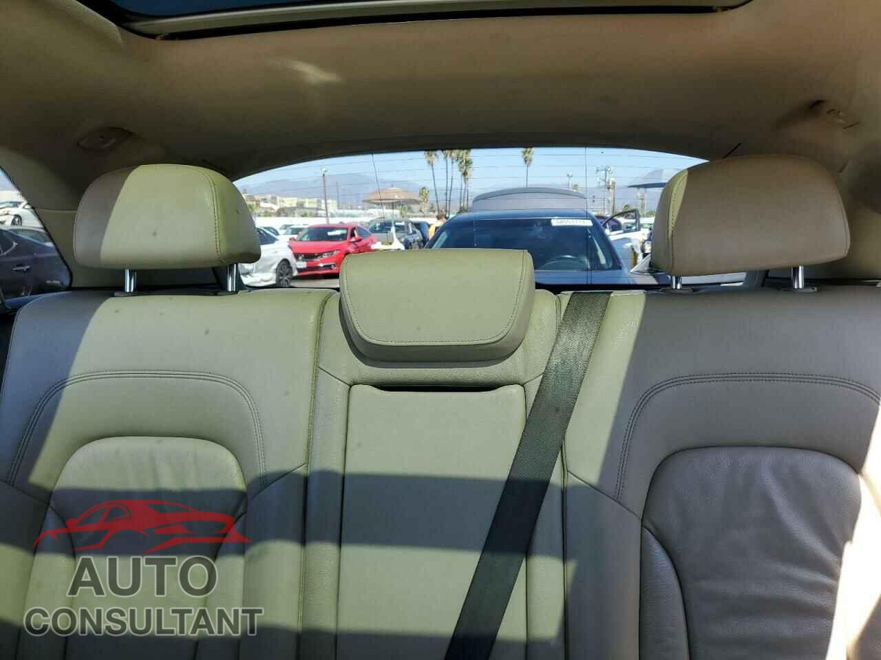AUDI Q5 2014 - WA1LFAFP1EA054800
