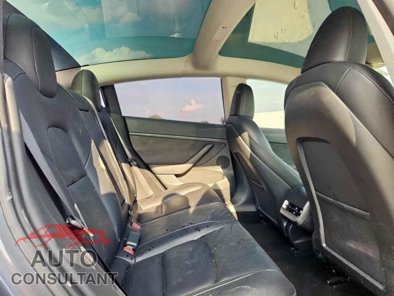 TESLA MODEL 3 2023 - 5YJ3E1EA4PF673049
