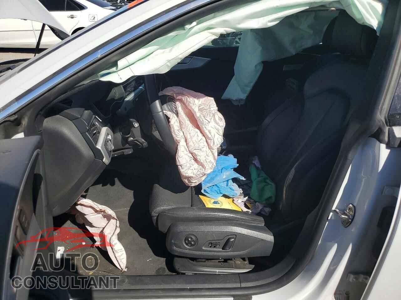 AUDI A5 2018 - WAUFNCF56JA038101