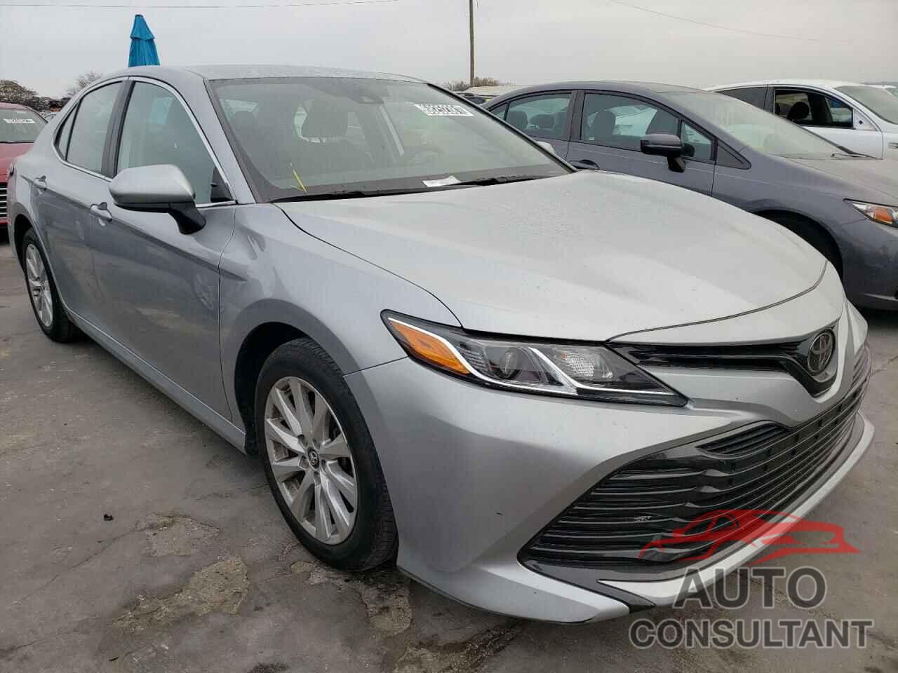 TOYOTA CAMRY 2019 - 4T1B11HK8KU256332