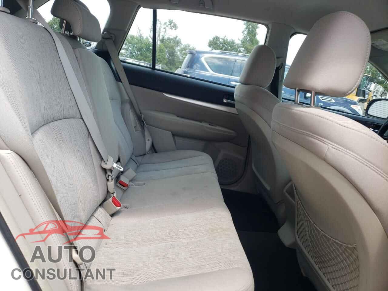 SUBARU OUTBACK 2013 - 4S4BRCAC2D3292100