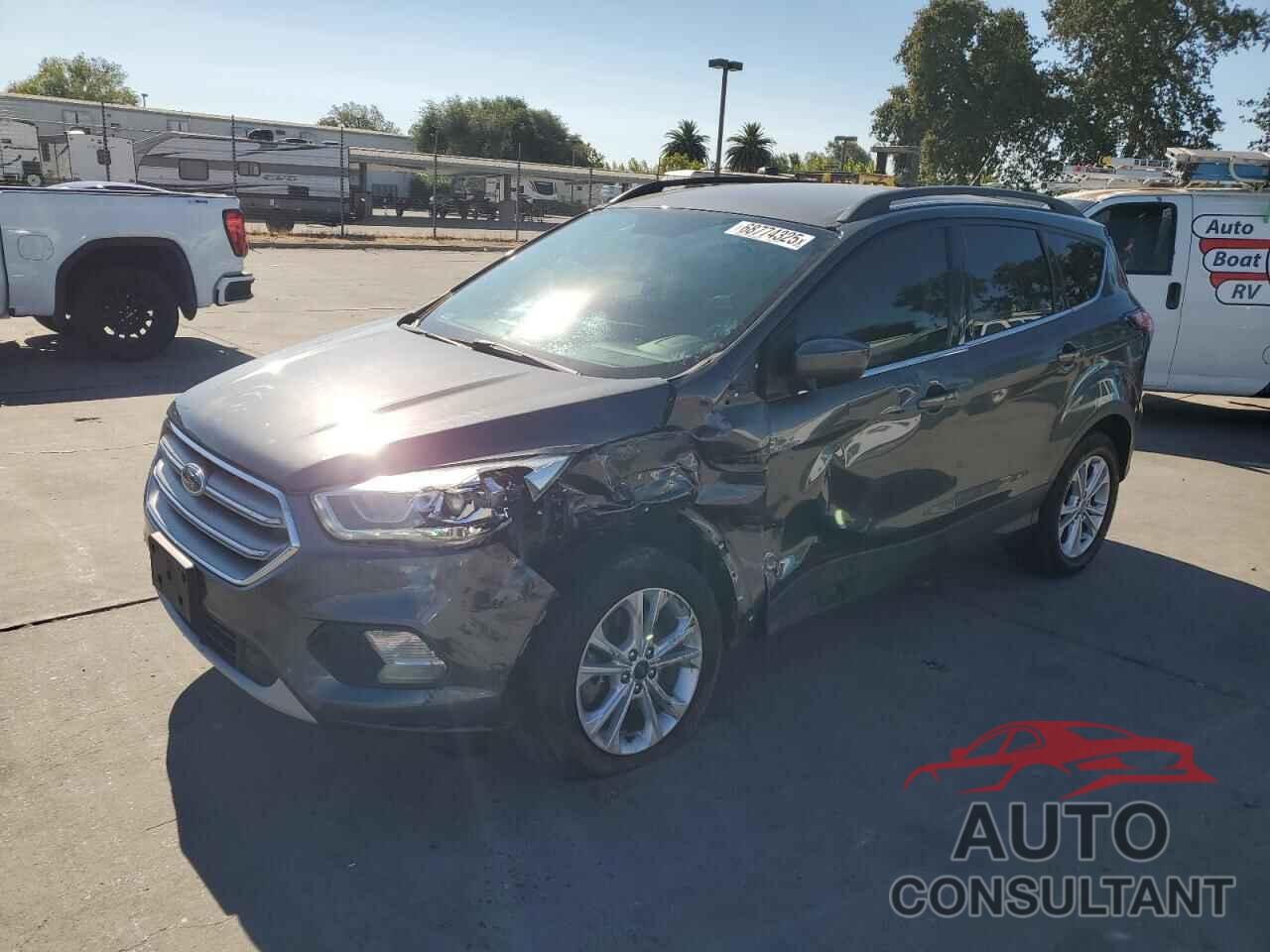 FORD ESCAPE 2017 - 1FMCU0G92HUE36905