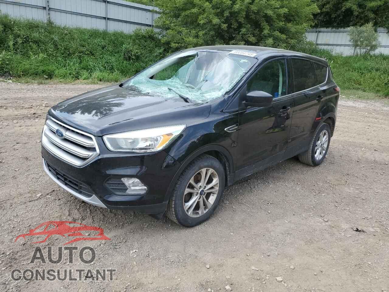 FORD ESCAPE 2017 - 1FMCU0GD1HUD65622