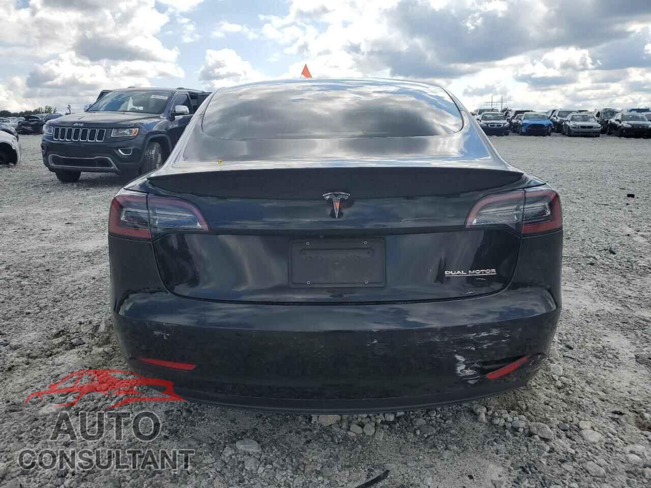 TESLA MODEL 3 2019 - 5YJ3E1EB6KF237336