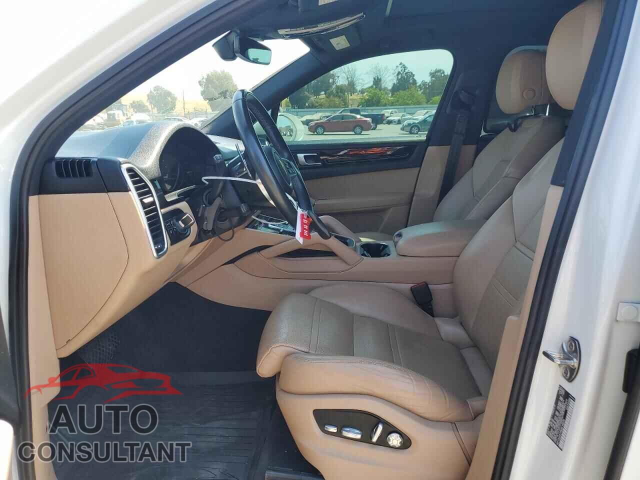 PORSCHE CAYENNE 2019 - WP1AA2AY9KDA15270