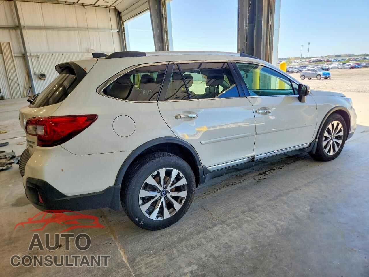 SUBARU OUTBACK 2018 - 4S4BSETC3J3296942