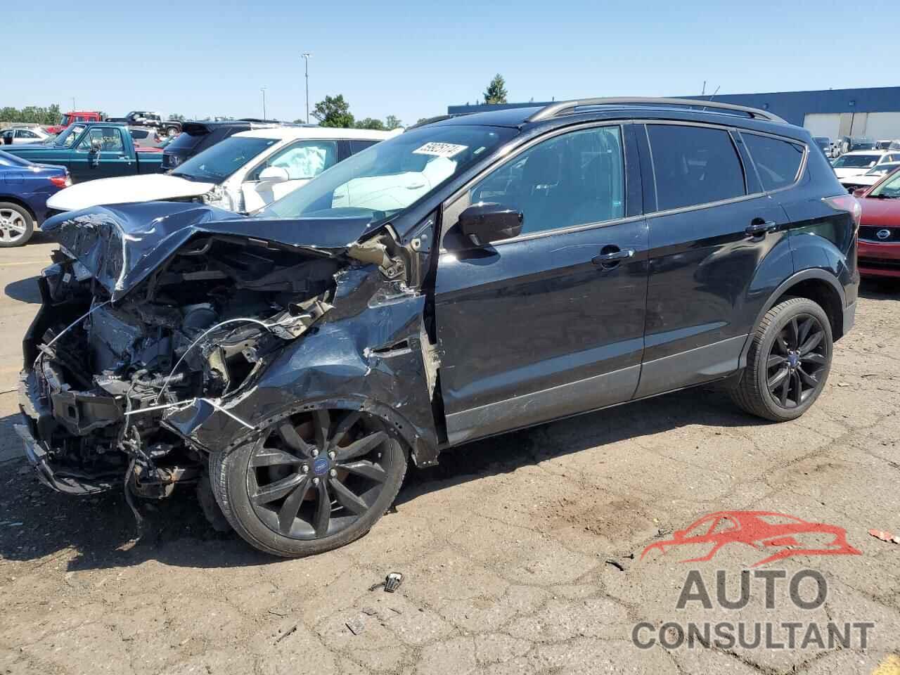 FORD ESCAPE 2017 - 1FMCU0GD1HUB28306