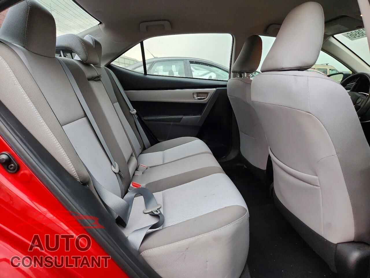 TOYOTA COROLLA 2017 - 2T1BURHEXHC858000