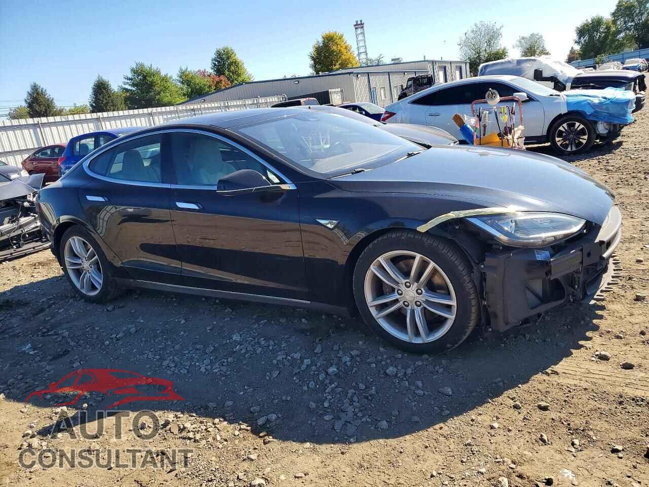TESLA MODEL S 2015 - 5YJSA1E25FF108551