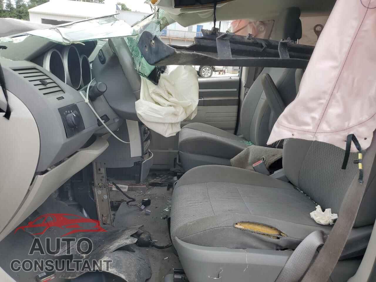 DODGE CARAVAN 2010 - 2D4RN3D15AR453151