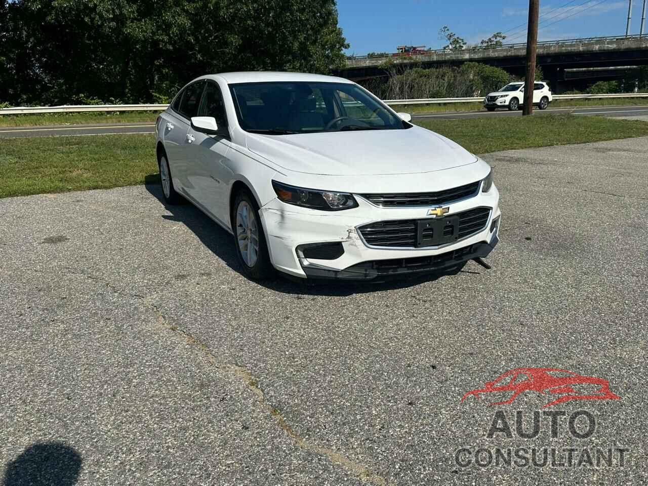 CHEVROLET MALIBU 2018 - 1G1ZD5ST3JF132189