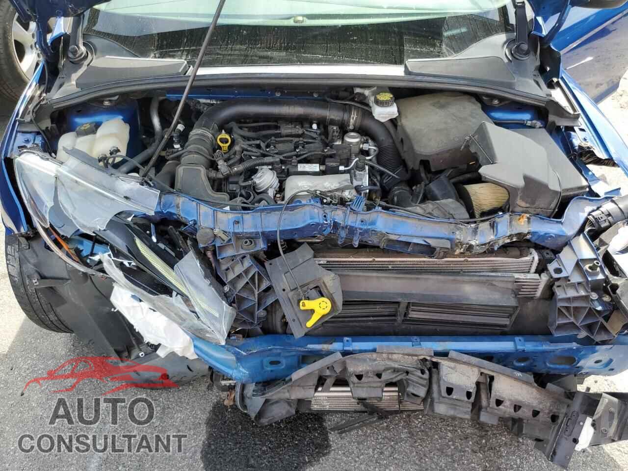 FORD FOCUS 2018 - 1FADP3FE9JL200124