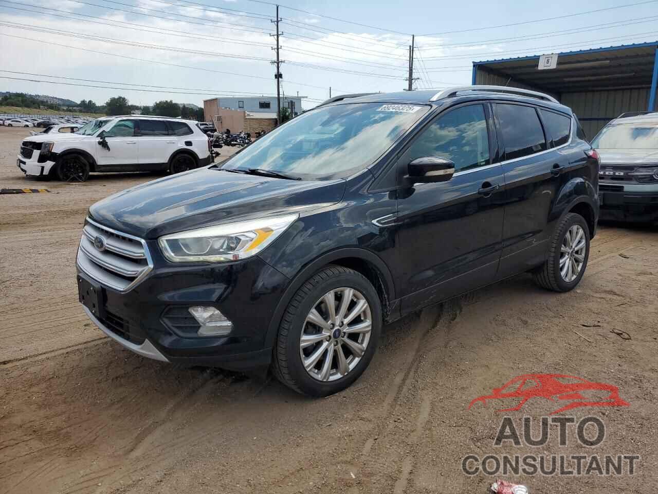 FORD ESCAPE 2017 - 1FMCU9J93HUD41332