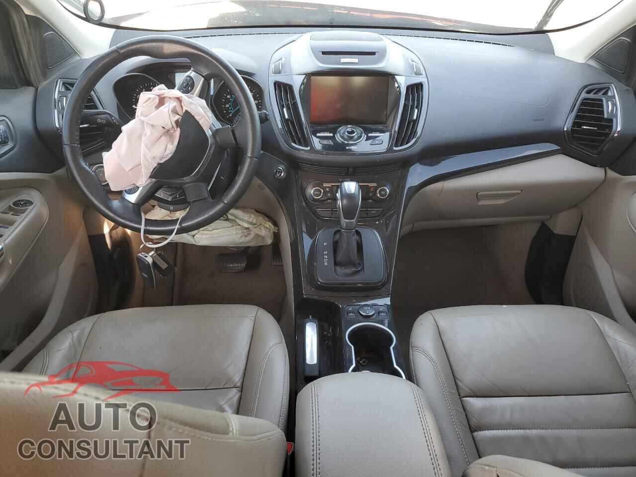 FORD ESCAPE 2015 - 1FMCU9J90FUC79014