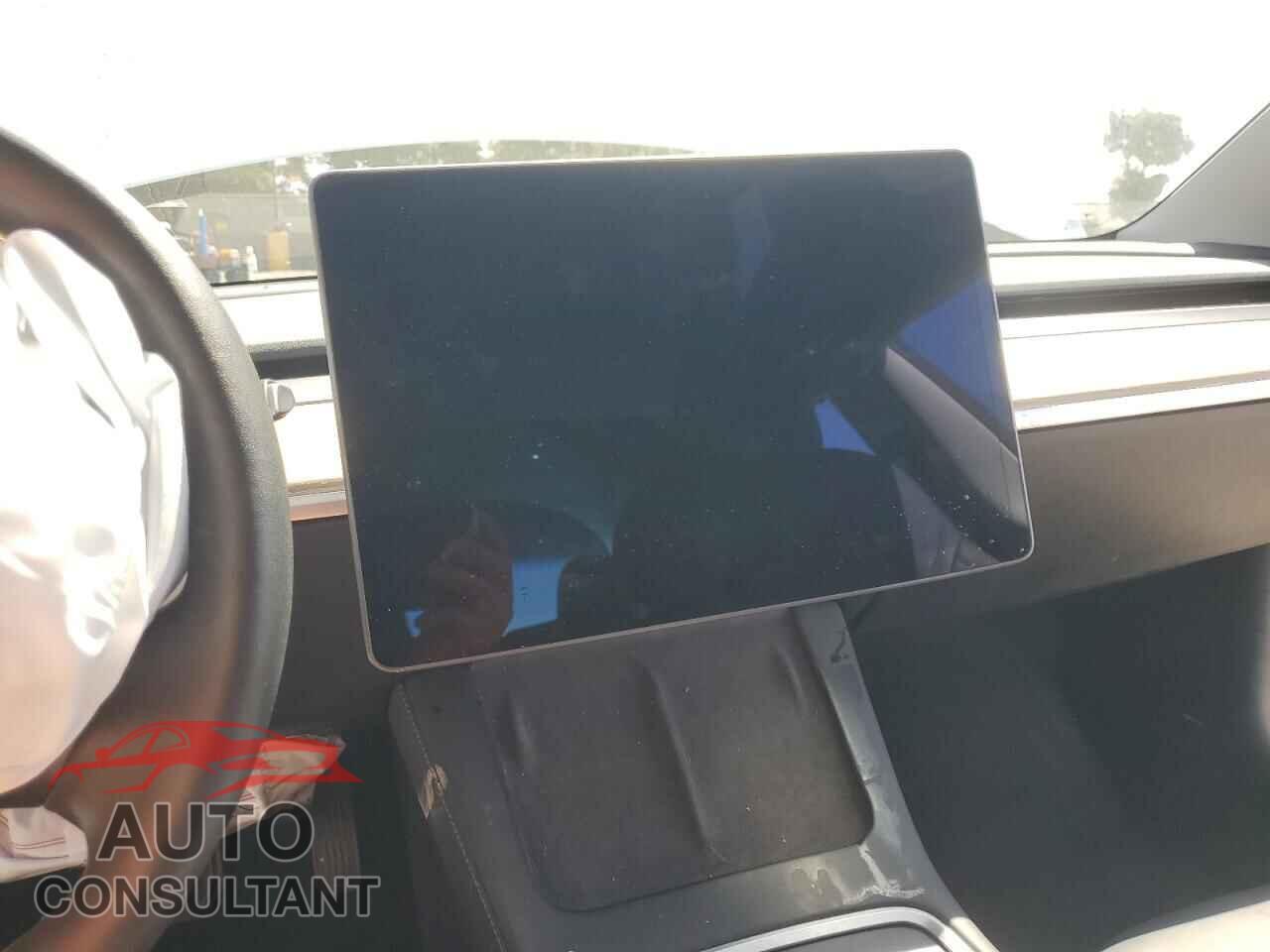 TESLA MODEL 3 2021 - 5YJ3E1EA9MF996427