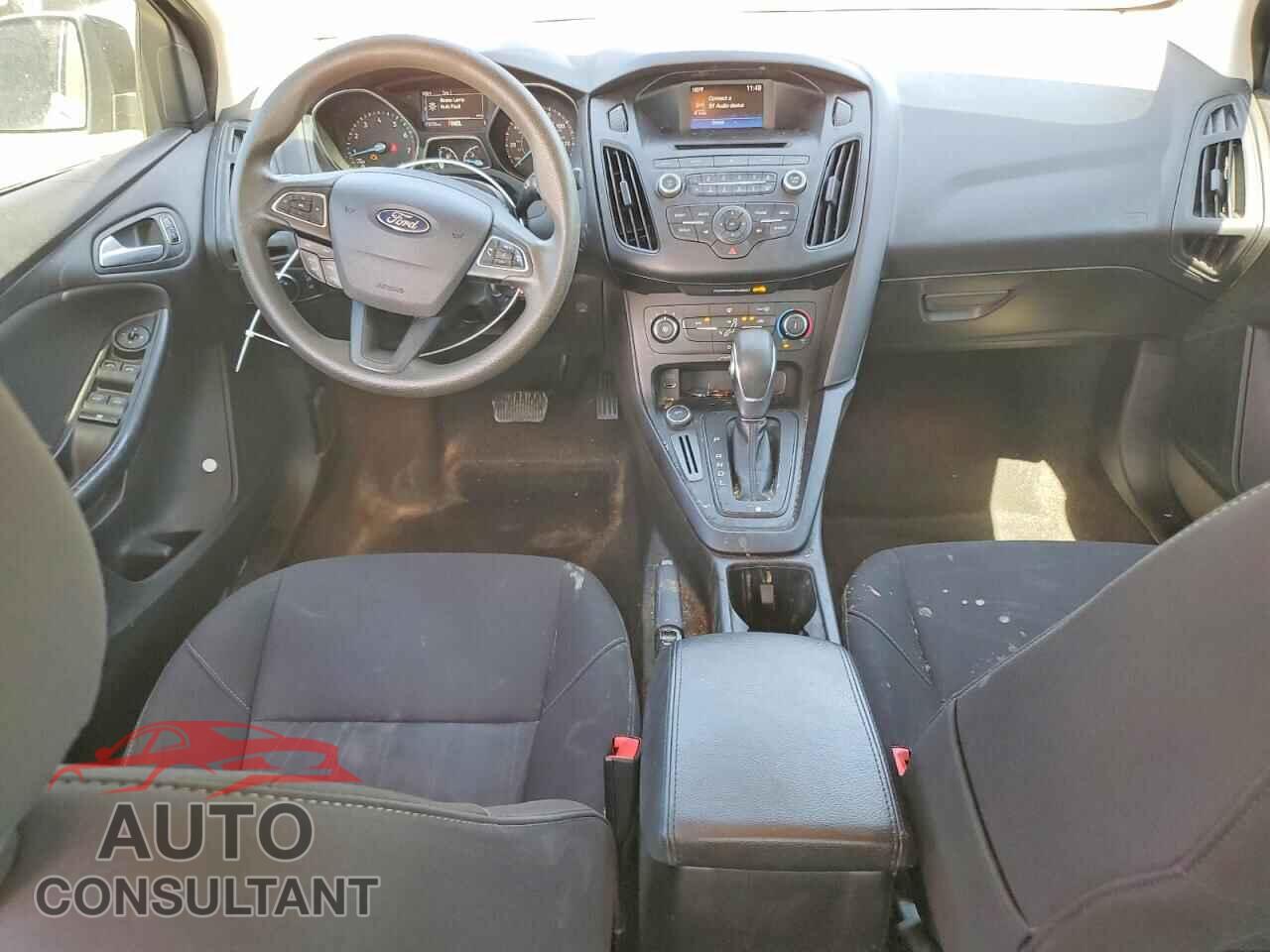 FORD FOCUS 2017 - 1FADP3F21HL227835