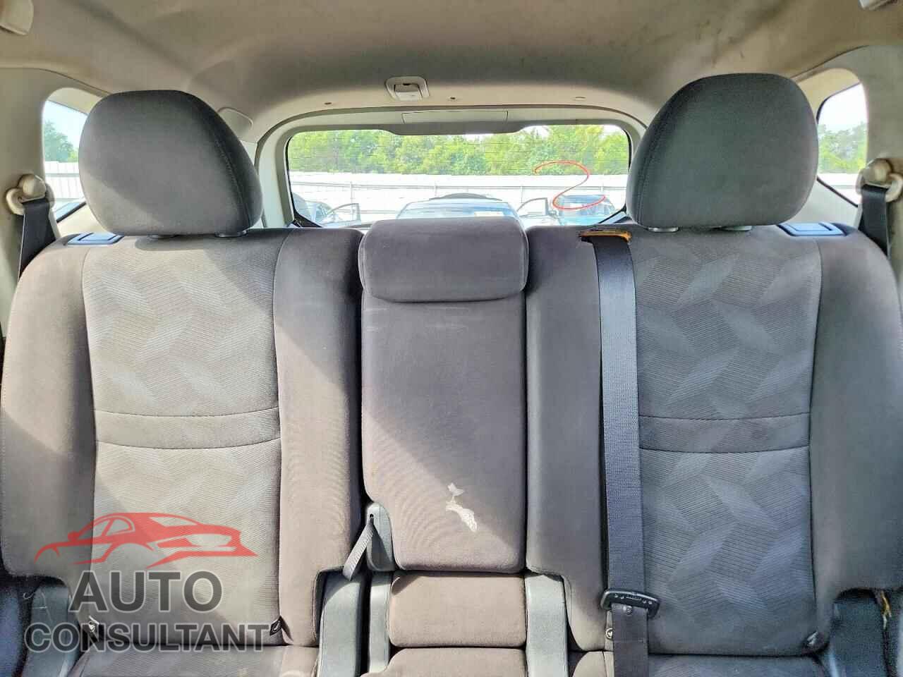 NISSAN ROGUE 2015 - KNMAT2MV2FP524893