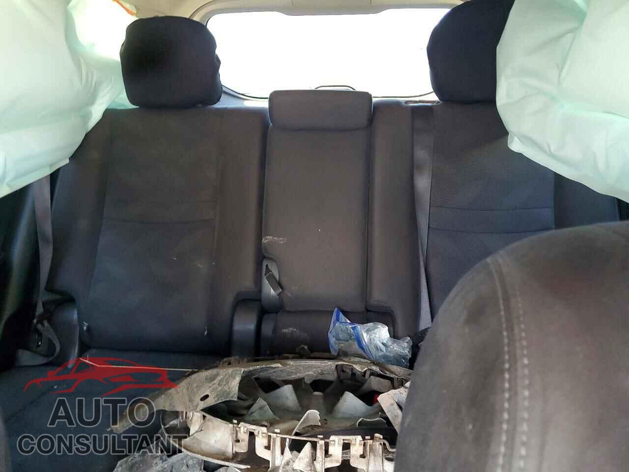 NISSAN ROGUE 2015 - KNMAT2MV3FP542870