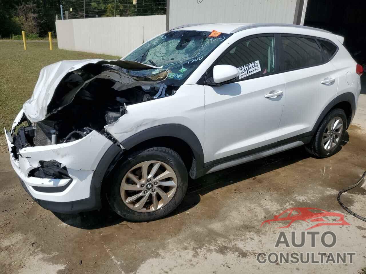HYUNDAI TUCSON 2018 - KM8J3CA4XJU739347