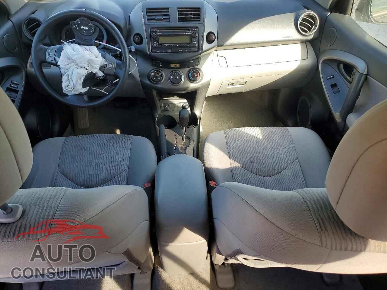 TOYOTA RAV4 2012 - 2T3BF4DV0CW233848