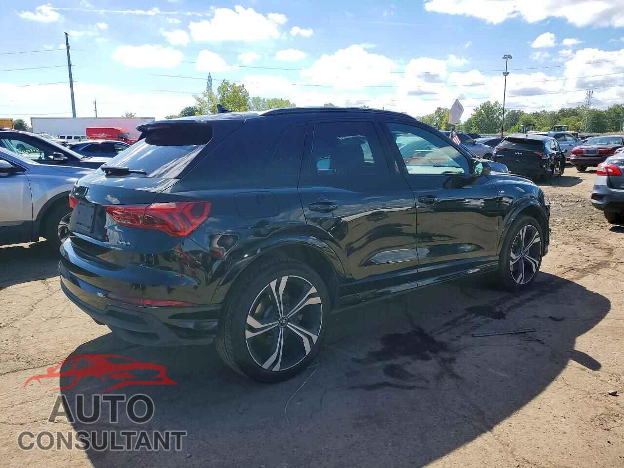 AUDI Q3 2024 - WA1EECF37R1045741
