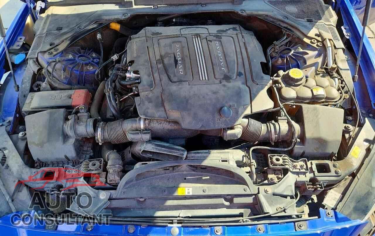 JAGUAR XE 2017 - SAJAJ4BV6HA971416