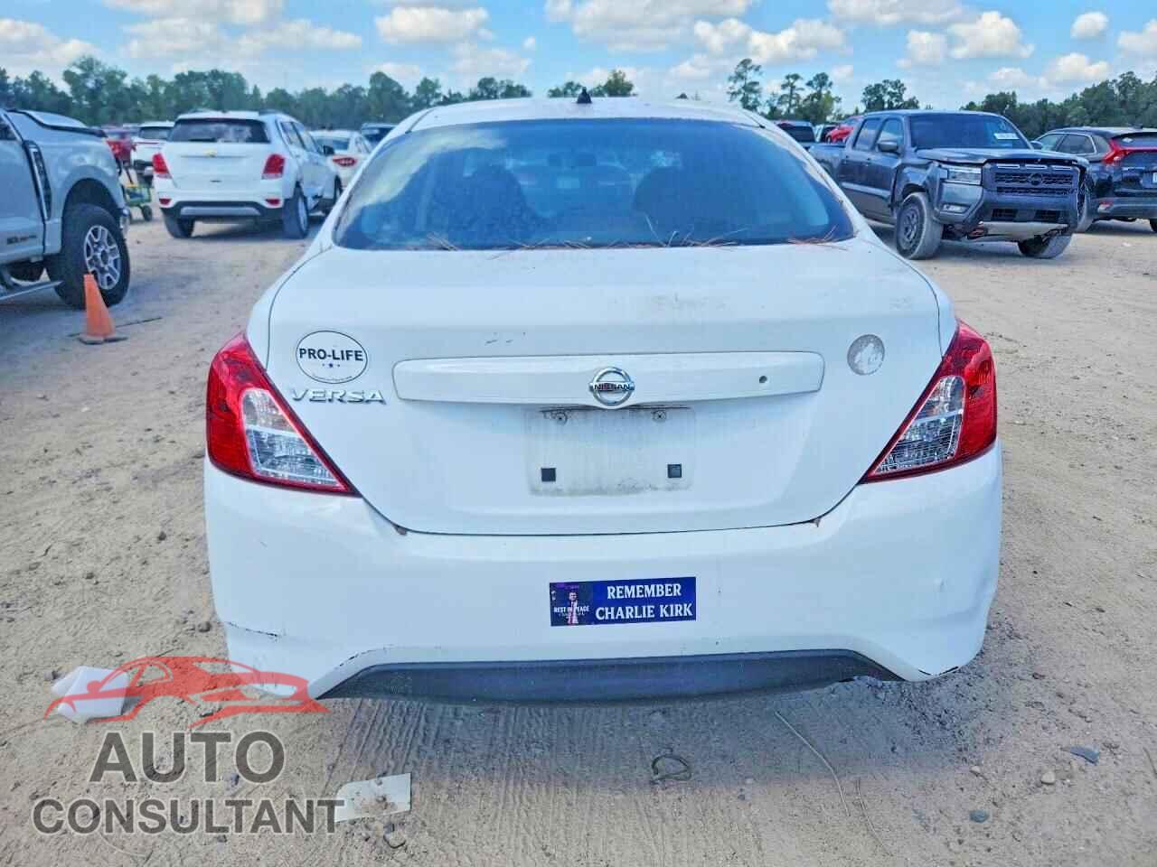 NISSAN VERSA 2016 - 3N1CN7AP2GL891735
