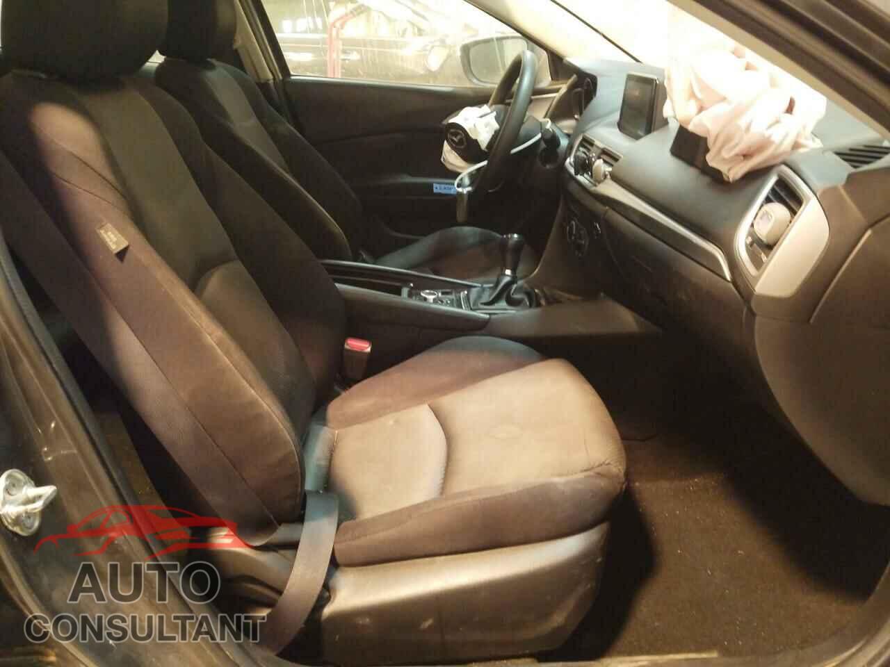 MAZDA 3 2017 - 3MZBN1K77HM104520