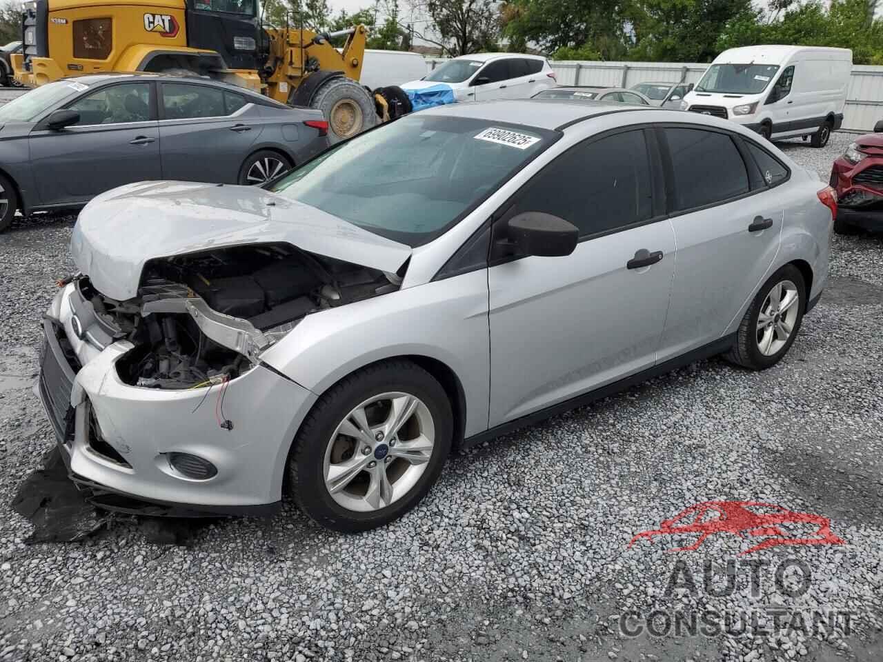 FORD FOCUS 2014 - 1FADP3E28EL165900