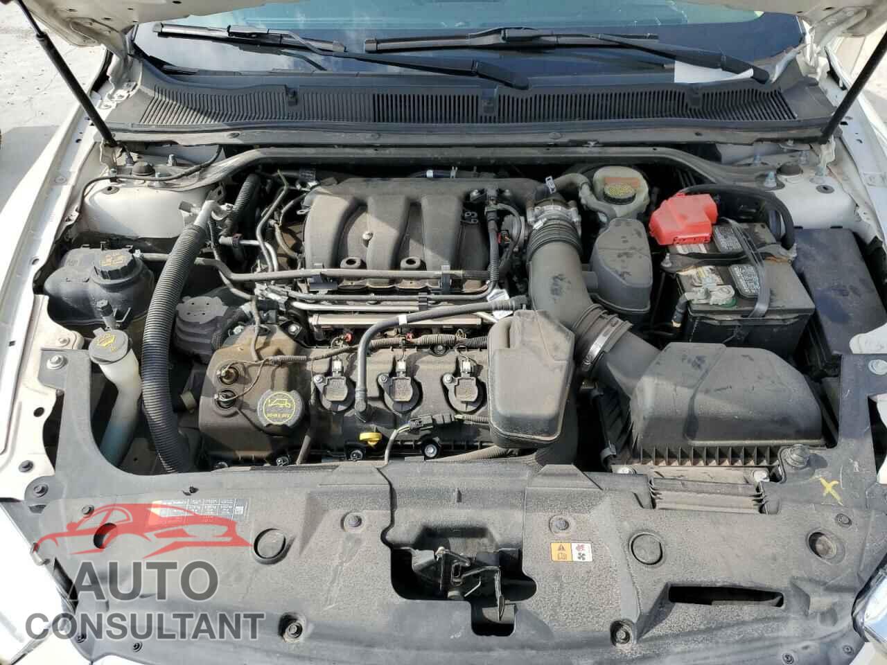FORD TAURUS 2017 - 1FAHP2E86HG118720