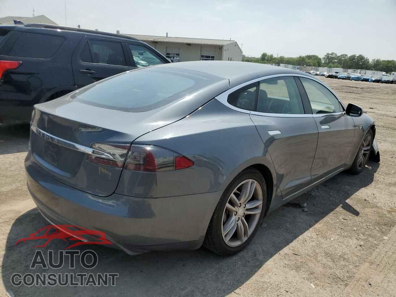 TESLA MODEL S 2013 - 5YJSA1AG9DFP04910