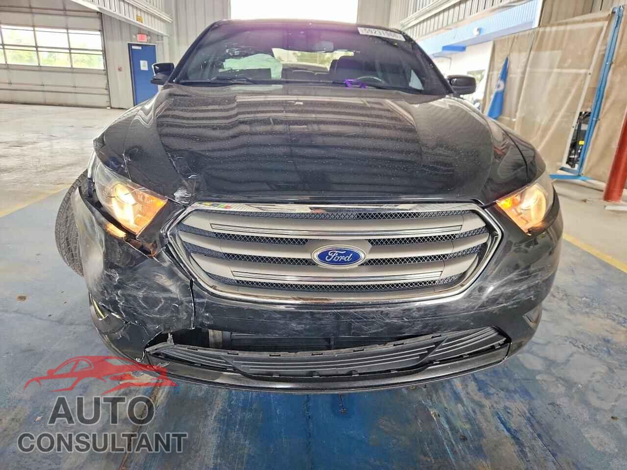 FORD TAURUS 2015 - 1FAHP2E80FG118077