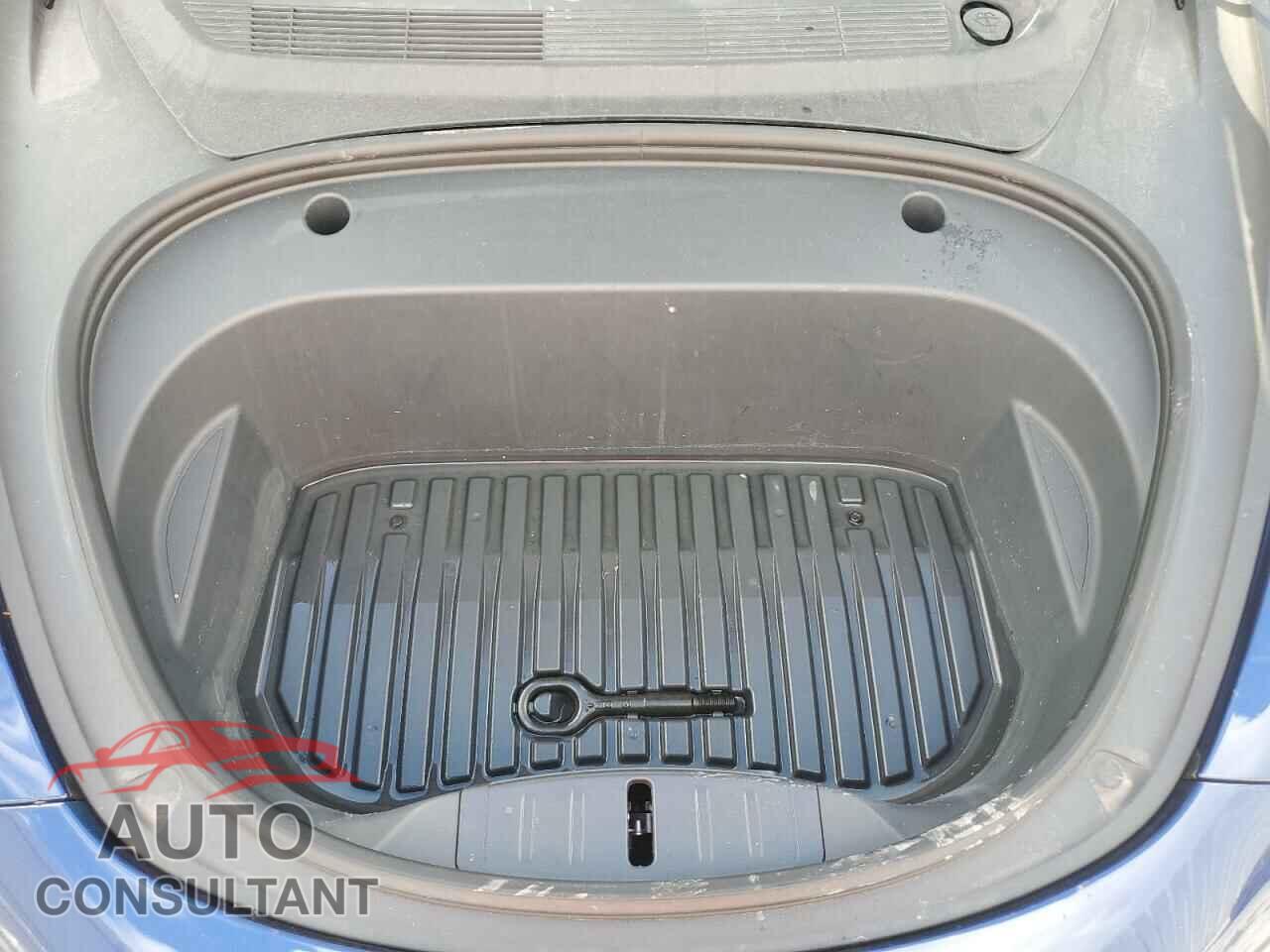 TESLA MODEL 3 2023 - 5YJ3E1EA8PF449024